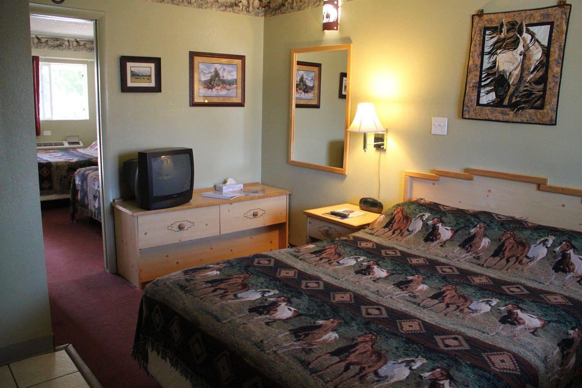 Elk Run Inn Craig Bagian luar foto